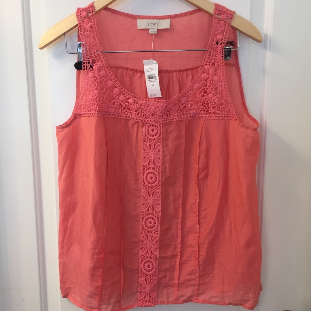 LOFT Size Medium Coral Sleeveless Top